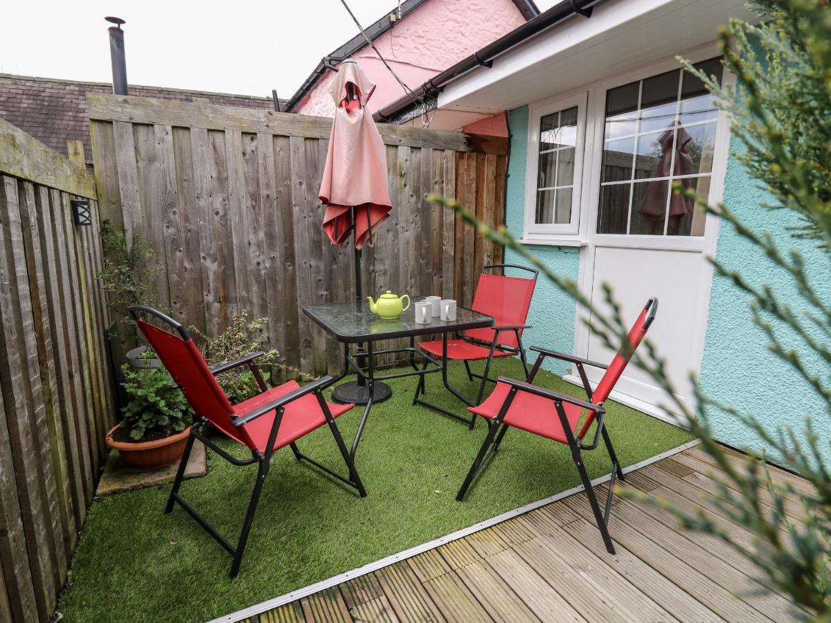 Primrose Cottage ลานดินดรอดเวลส์ ภายนอก รูปภาพ